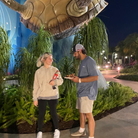 Meet your Posher, Jaycey - Picture 2 of 5